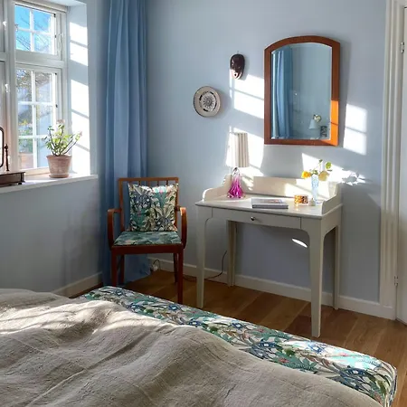 Retreat-style Flat Near Falsled Appartement