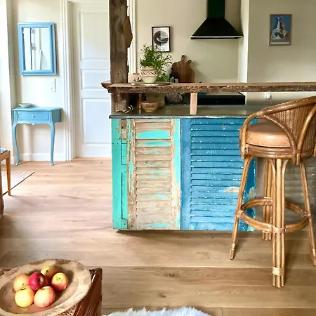 Retreat-style Flat Near Falsled Leilighet *