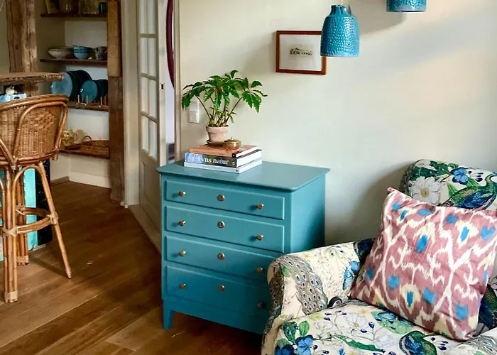 Retreat-style Flat Near Falsled * Millinge