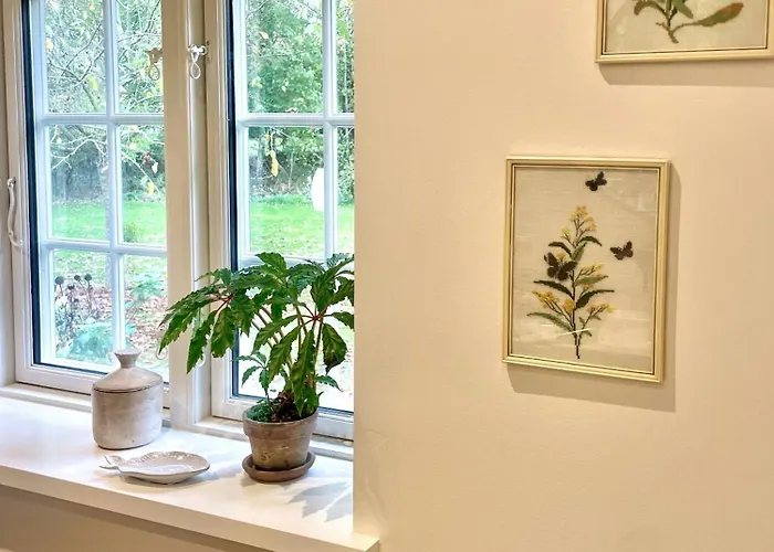 Retreat-style Flat Near Falsled